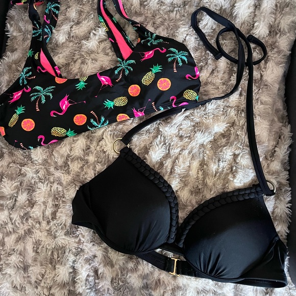 7 Women's Bathing Suit Tops sz med-large - Picture 5 of 5